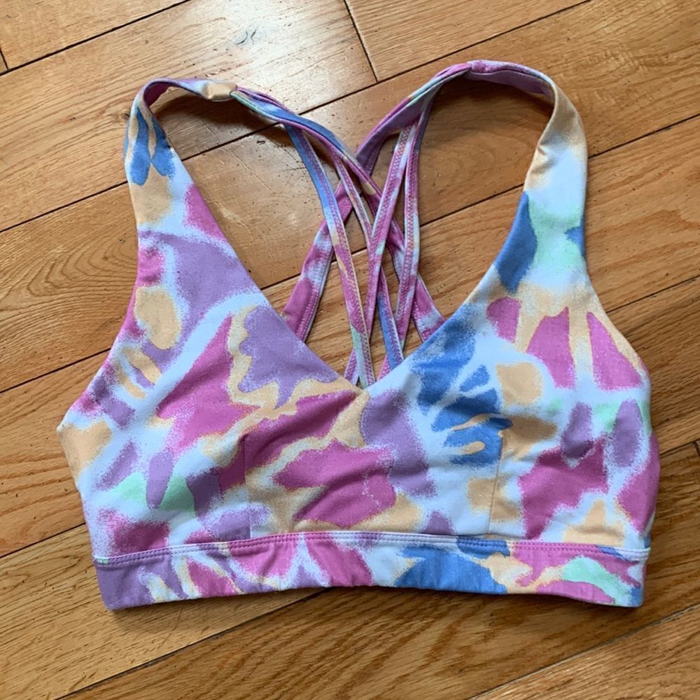 American eagle EUC tie dye cross back strappy sports bra Size small